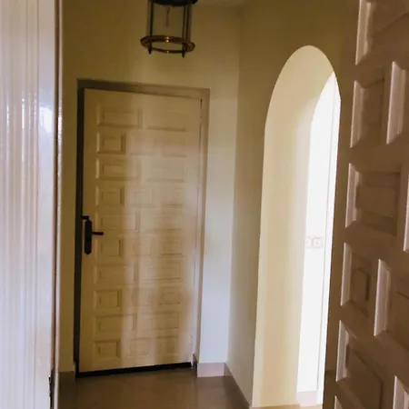 Casa El Paraiso Marbella 아파트 *